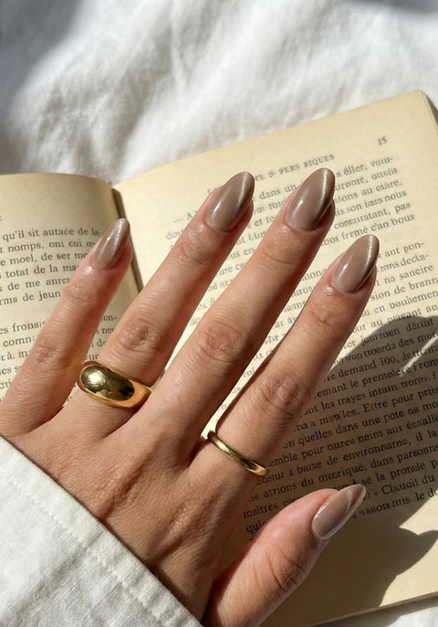 Espresso | Premium Press On Nails | Cat Eye Glossy Almond Shape